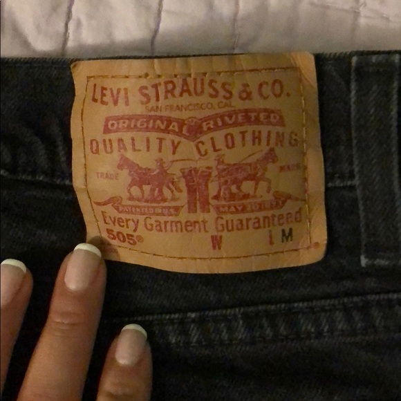 Levi Black Ripped Shorts - Picture 3 of 3